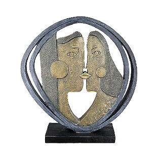 Abstrakte Skulptur "The Kiss", Paarmotiv in goldfarbenem Antik-Finish