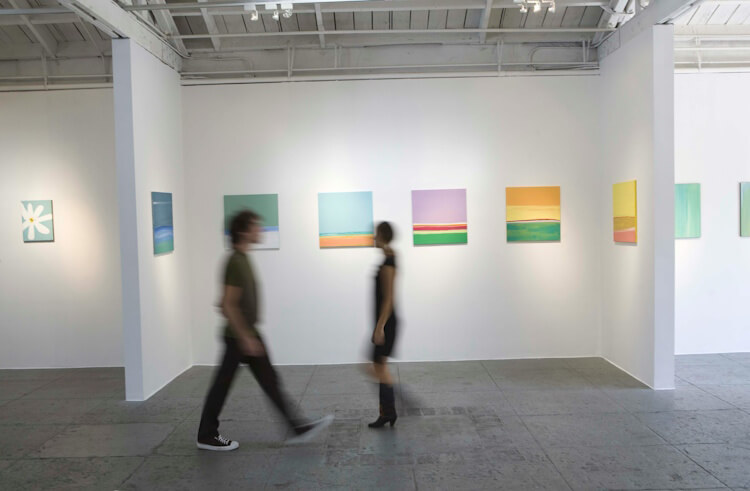 Galerien, die auf mehreren Plattformen gelistet sind, verkaufen 2026 mehr Kunst - Ein Plädoyer für eine Multi-Plattform-Strategie