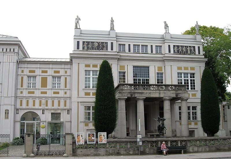 The Golden Cage of the Painter Prince: Franz von Stuck and the Munich Secession, 19th-Century Wall Decoration Prinzregentenstraße 60; Villa Stuck, neoclassical Art Nouveau, 1897-98, designed by Franz von Stuck; with interiors