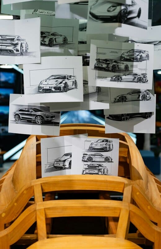 Kinetische Skulpturen im Stresstest: Fahrzeugdesign zwischen ästhetischem Radikalismus und der StVZO Wanddeko andy warhol Die Ideen und Konzepte der Automobildesigner finden im Sichtbereich, in Lichtreflexionen und der strukturellen Integrität des Fahrzeugs ihr Grenzen.
