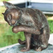 Bronzeskulptur "Katze" für den Garten, handziseliert und -patiniert