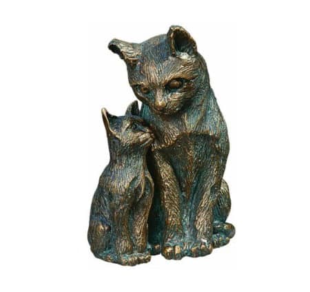 Gartenskulptur "Katze mit Jungem", patinierte Bronze