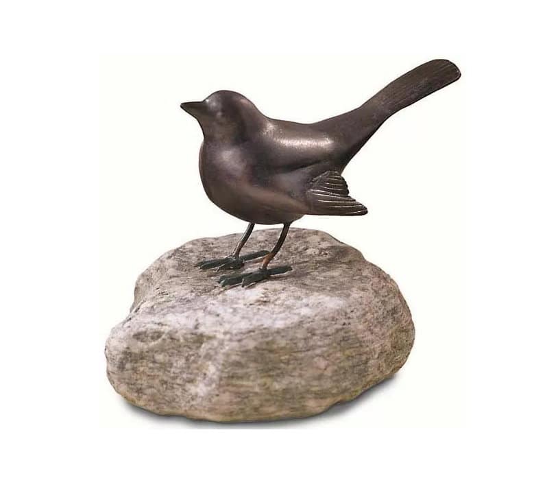 Kleine Gartenskulptur "Amsel", Kupfer auf Stein