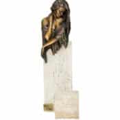 Outdoor Skulptur "Evenfall - La Gracia" von Manel Vidal, patinierte Bronze