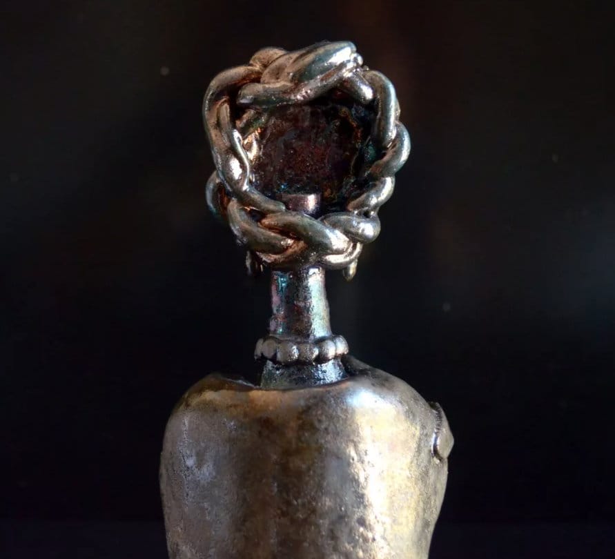 Raku ceramic sculpture &quot;Frida&quot; (2018) by Isabel Robledo