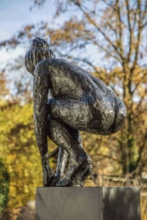Outdoor sculpture “Springer I” (2018) by Dagmar Vogt