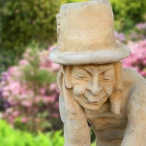Große Wassergeist Steinskulptur von Pépé-Crochet (Dresdner Steinmanufaktur)
