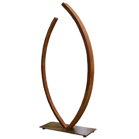 Abstrakte Outdoor-Skulptur "EMBRACE" von Jennifer Asher, verwitterter Stahl