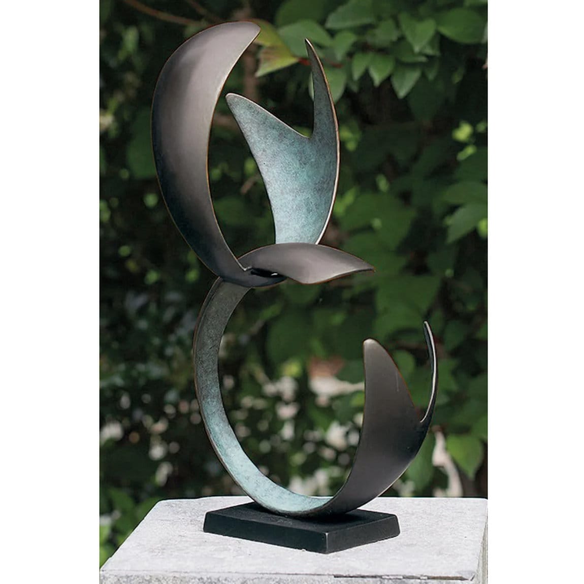 Abstract garden sculpture &quot;Conessione&quot; (without base), patinated bronze