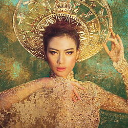 Handbemalte Kunstfotografie "The Holy Temple" (2025) von Viet Ha Tran