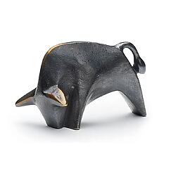 Explora obras de arte Escultura animal "Toro" de Raimund Schmelter, bronce