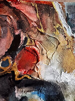 „Where Shadows Touch Her Light” (2025) – Expressives Frauenportrait von Lana Frey, Mixed-Media