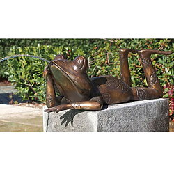 Tuinsculptuur / waterspuwer "Liggende Kikker", gepatineerd brons