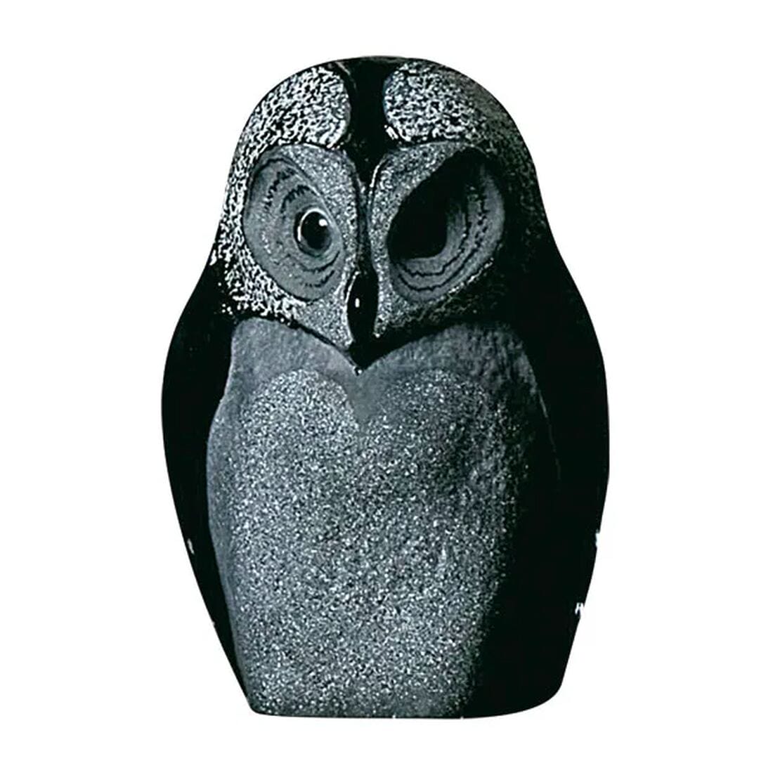 Glass sculpture &quot;Owl&quot; by Mats Jonasson
